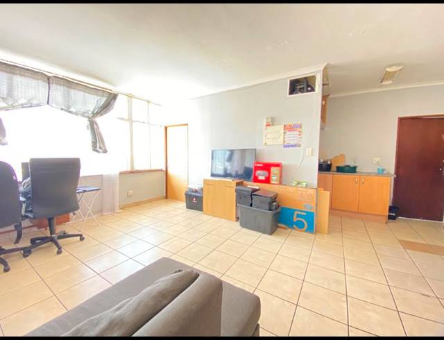 2 BEDROOM APARTMENT FOR SALE IN FERNDALE